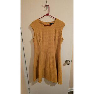 Liz Claiborne Houndstooth Embossed Dress Size 12 Mustard Yellow Office Preppy